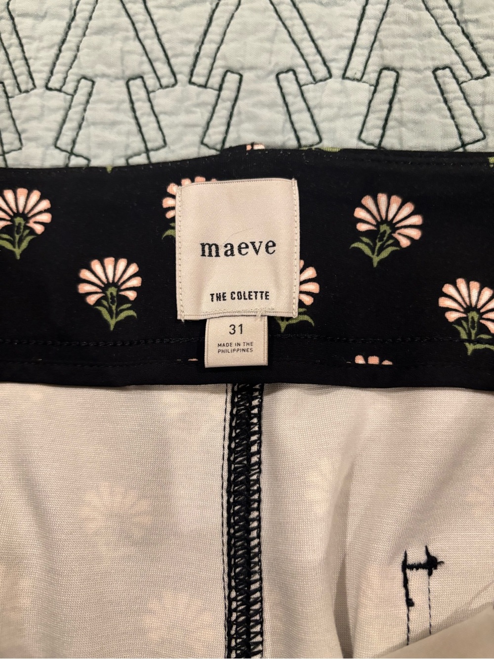 Maeve Colette Black Wide-Leg Pants with White Floral Print - Picture 5 of 7